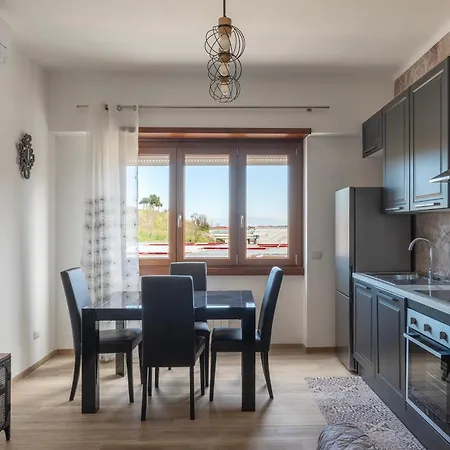 Guesthost - Valle Aurelia Elegant Apartment-3